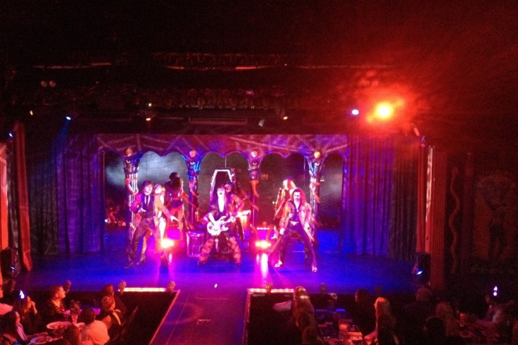 Dracula's Retro Vampt Experience